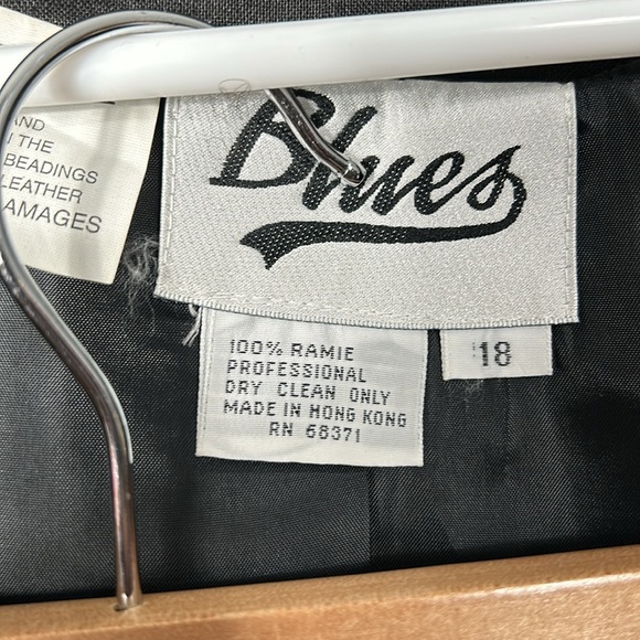 Blue Vintage Beaded Embroidered Skirt Suit Set size 18 Black and gold vintage - Picture 8 of 17